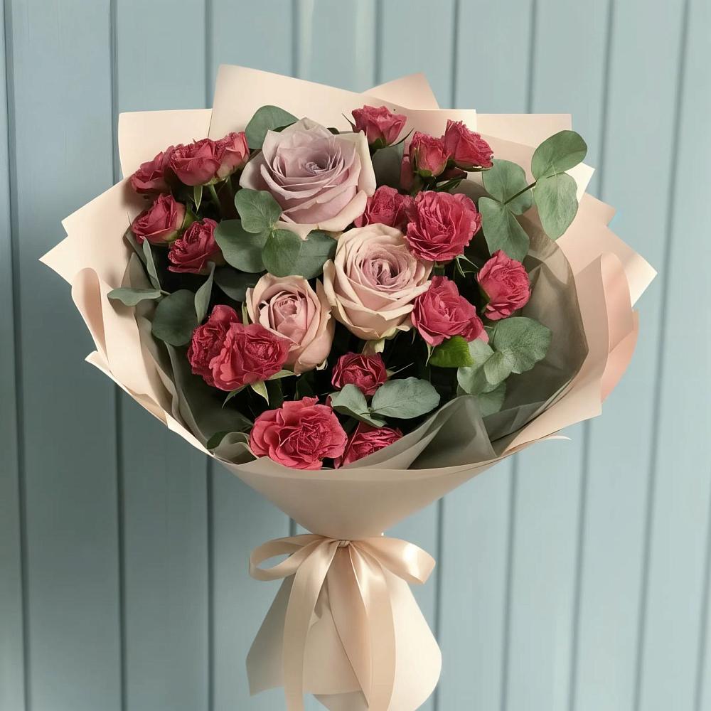 Букет цветов из: Гвоздики и Розы в Шувое