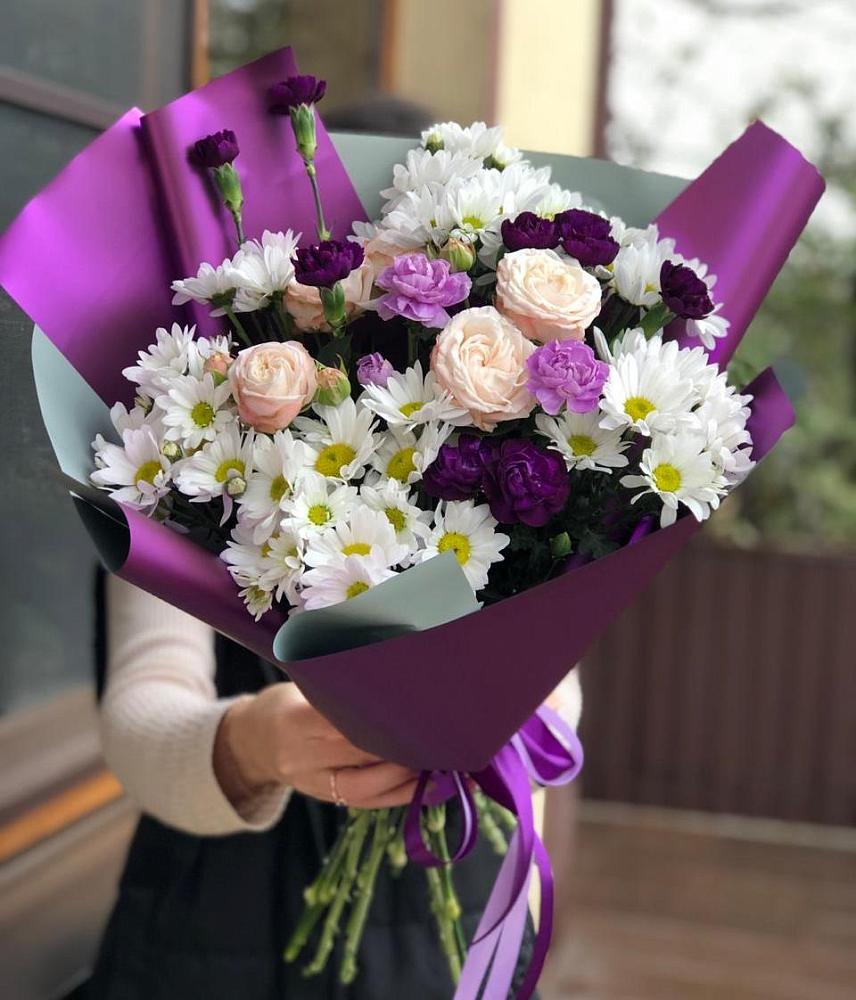 Букет цветов из: Хризантемы, Гвоздики и Розы в Шувое