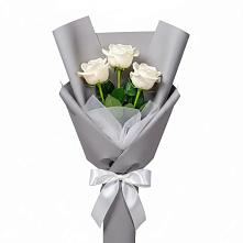 Букет 3 белые розы в Шувое