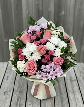 Букет цветов из:  Альстромерии, Гвоздики, Розы и Хризантемы в Шувое