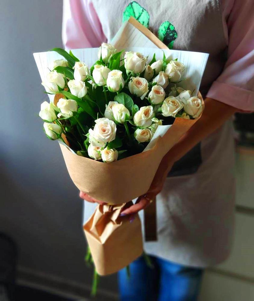 Букет цветов из: Розы в Шувое