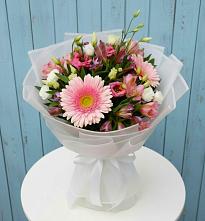 Букет цветов из:  Герберы, Альстромерии и Лизиантусы в Шувое