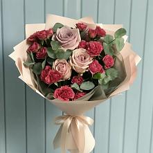 Букет цветов из:  Гвоздики и Розы в Шувое