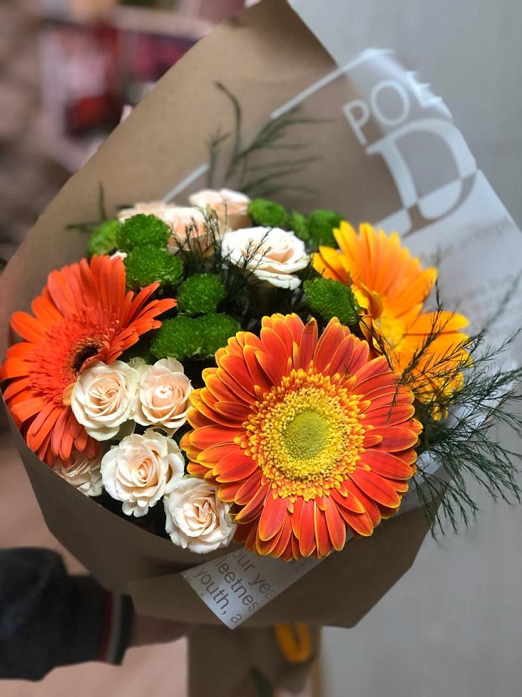 Букет цветов из: Герберы, Хризантемы и Розы в Шувое