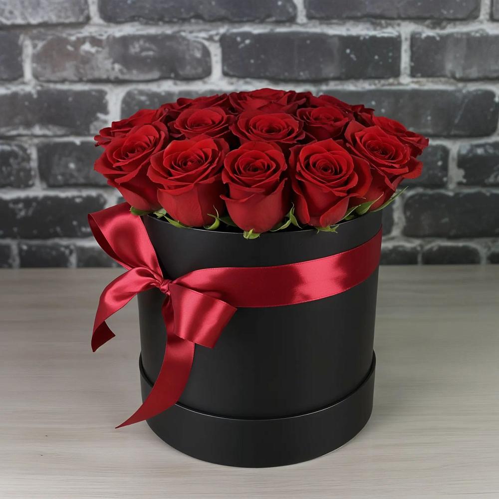 Цветочная композиция из Розы в шляпной коробке в Шувое