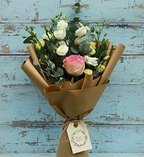 Букет цветов из:  Розы и Лизиантусы в Шувое